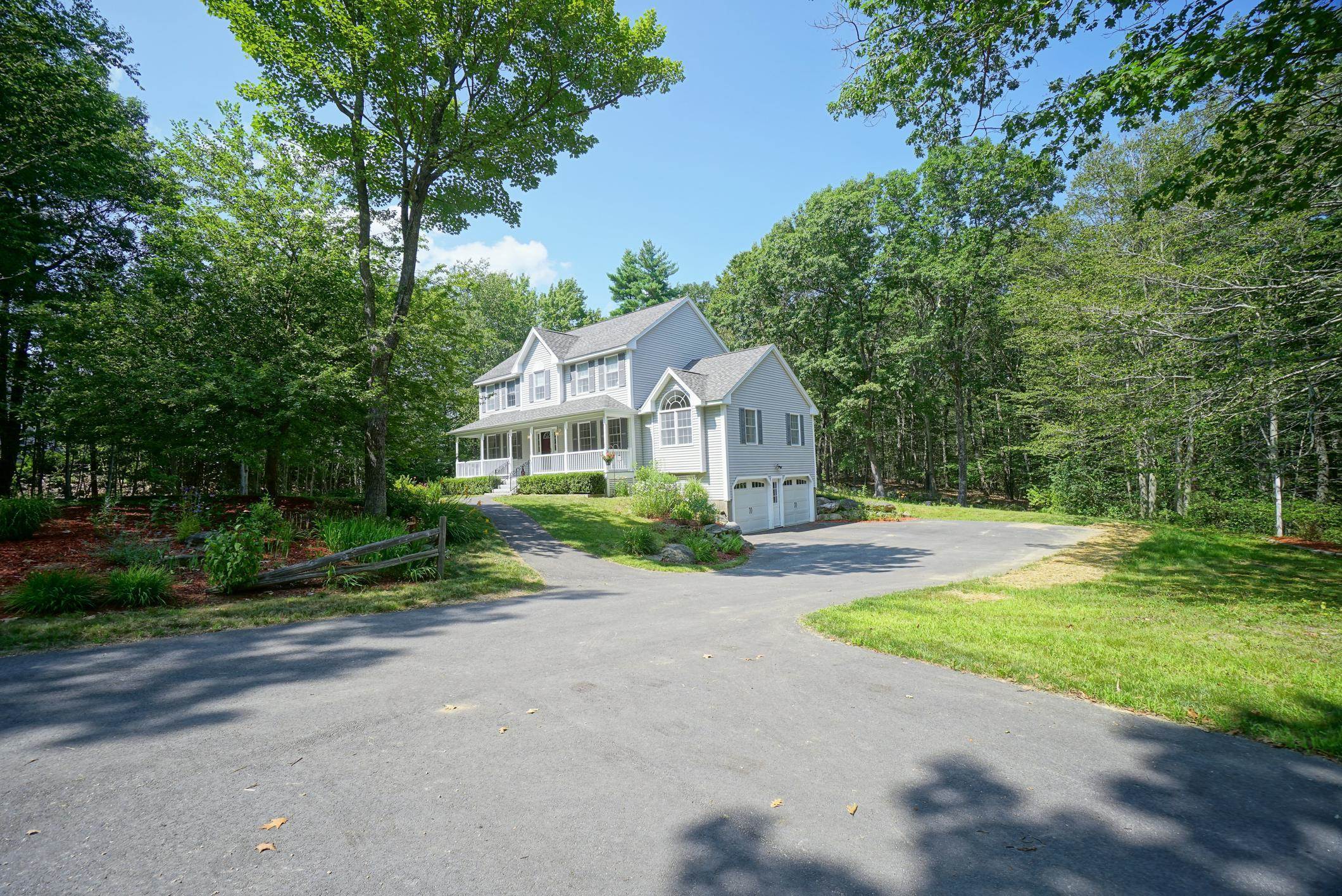 Deerfield, New Hampshire 03037, United States, 4 Bedrooms Bedrooms, ,2 BathroomsBathrooms,Residential,Active,174813