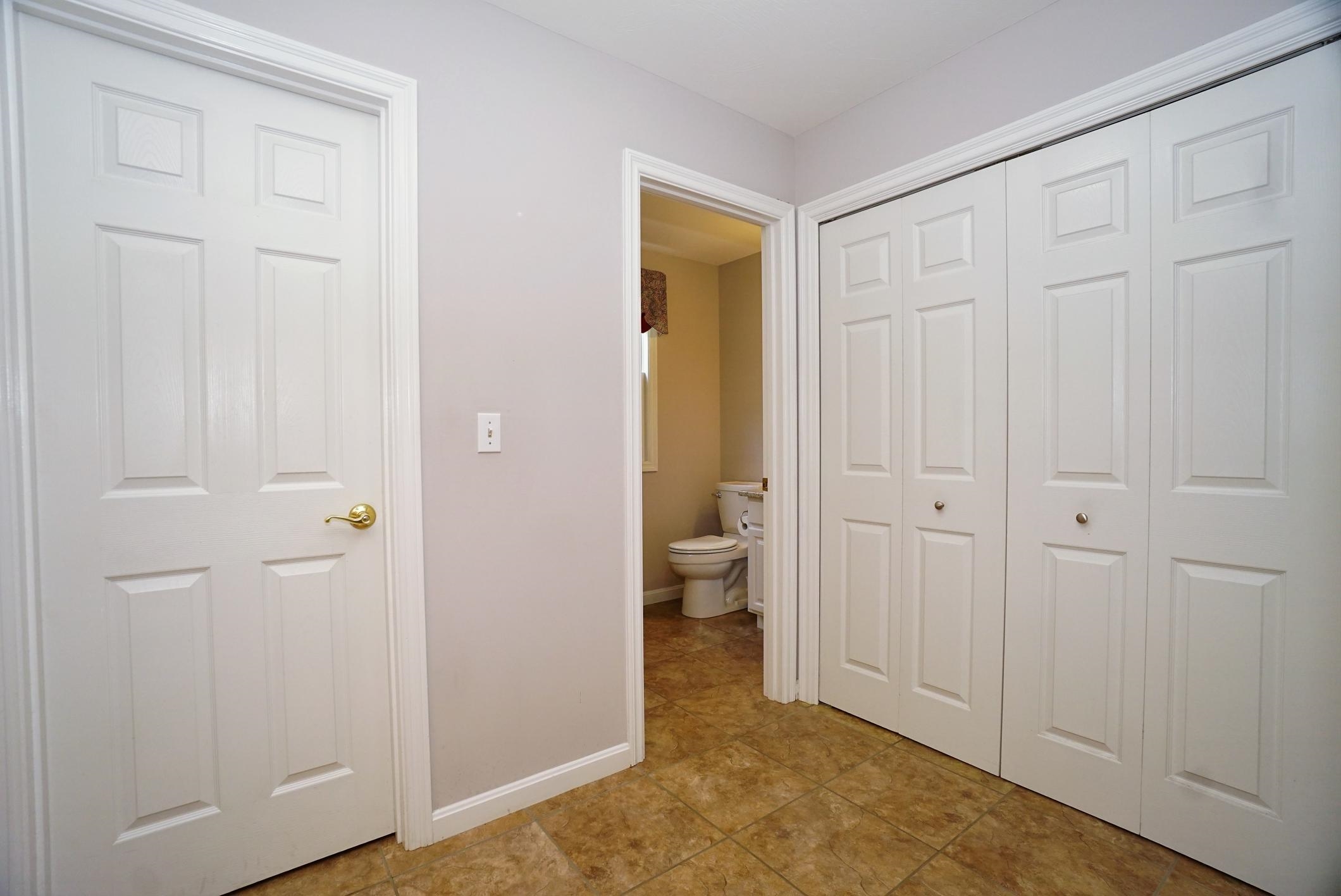 Deerfield, New Hampshire 03037, United States, 4 Bedrooms Bedrooms, ,2 BathroomsBathrooms,Residential,Active,174813