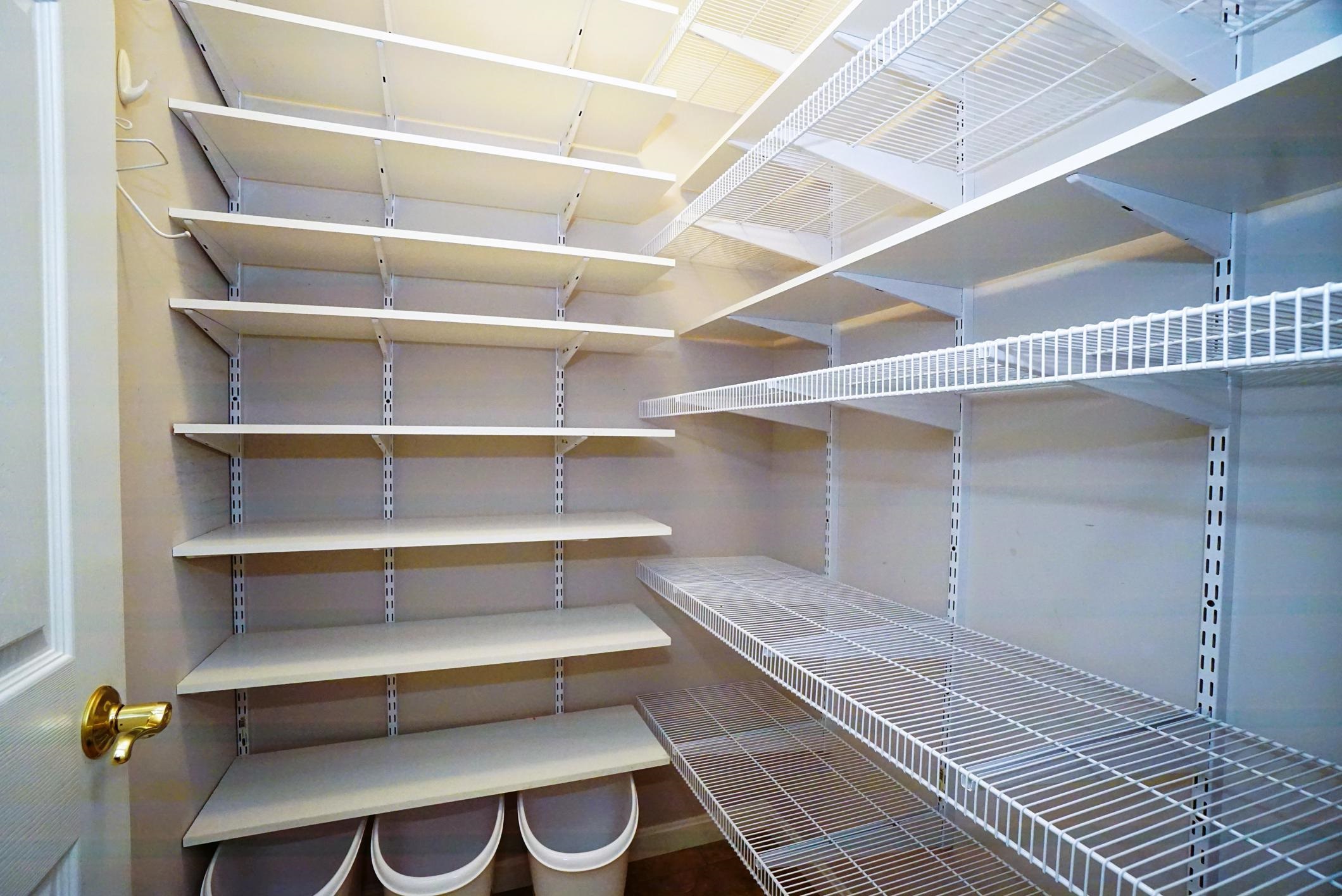 Deerfield, New Hampshire 03037, United States, 4 Bedrooms Bedrooms, ,2 BathroomsBathrooms,Residential,Active,174813