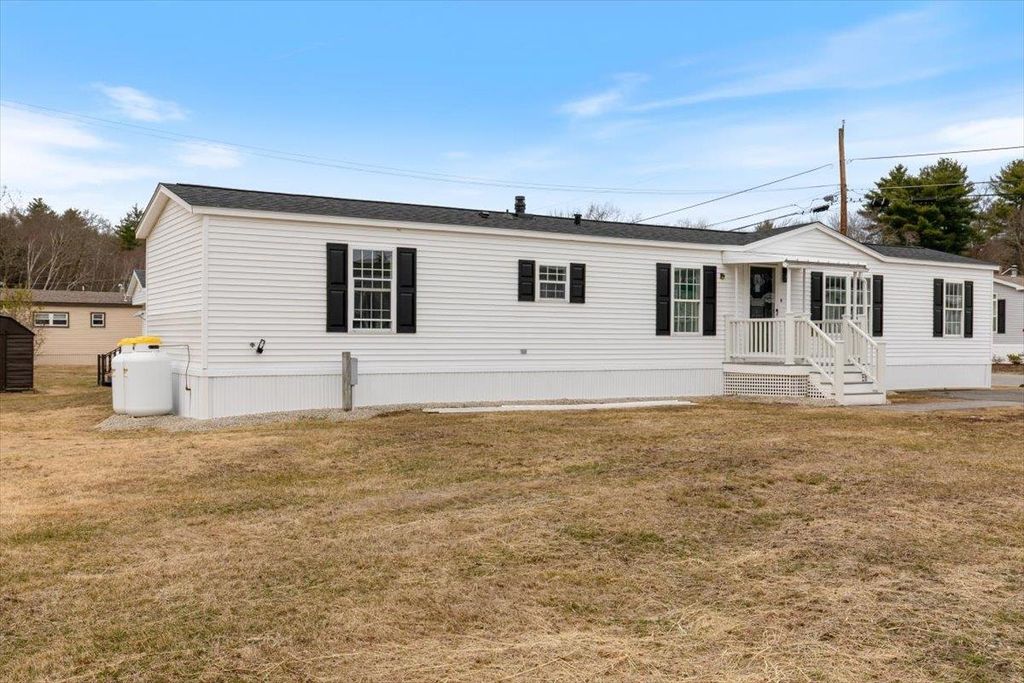 Photo of 85 Caddy Drive, Salem, NH 03079 (MLS # 5081131)