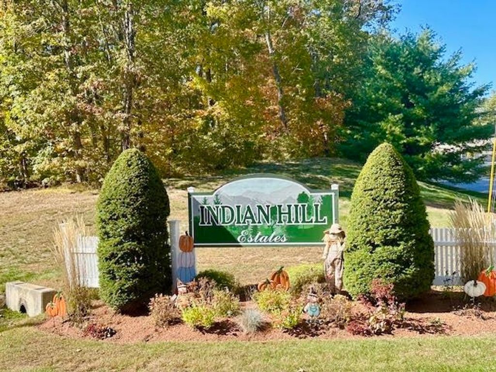 Photo of 4 Indian Hill Road, Derry, NH 03038 (MLS # 5066487)