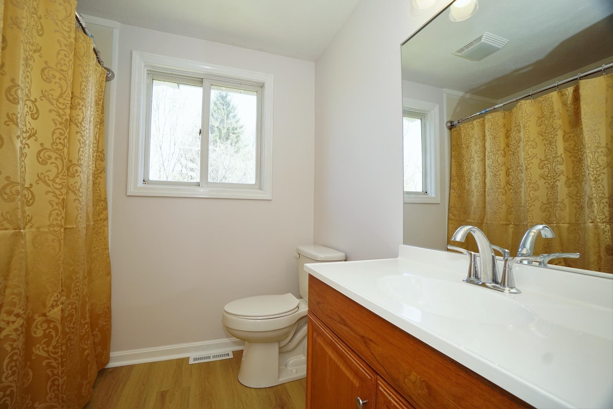 Milford, New Hampshire 03055, United States, 2 Bedrooms Bedrooms, ,2 BathroomsBathrooms,Residential,Pending,115427