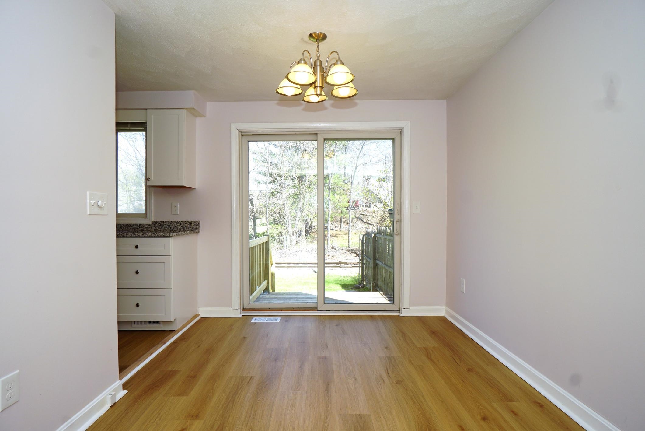 Milford, New Hampshire 03055, United States, 2 Bedrooms Bedrooms, ,2 BathroomsBathrooms,Residential,Pending,115427