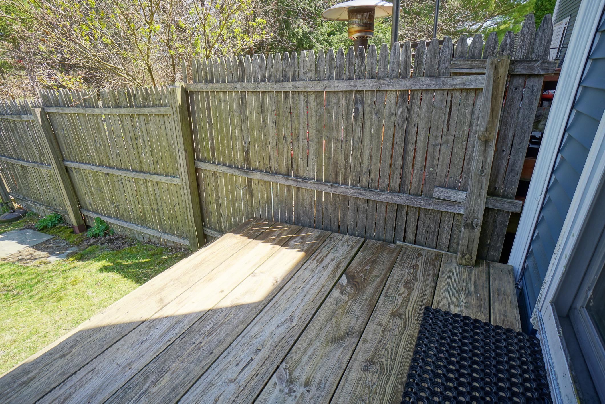 Milford, New Hampshire 03055, United States, 2 Bedrooms Bedrooms, ,2 BathroomsBathrooms,Residential,Pending,115427