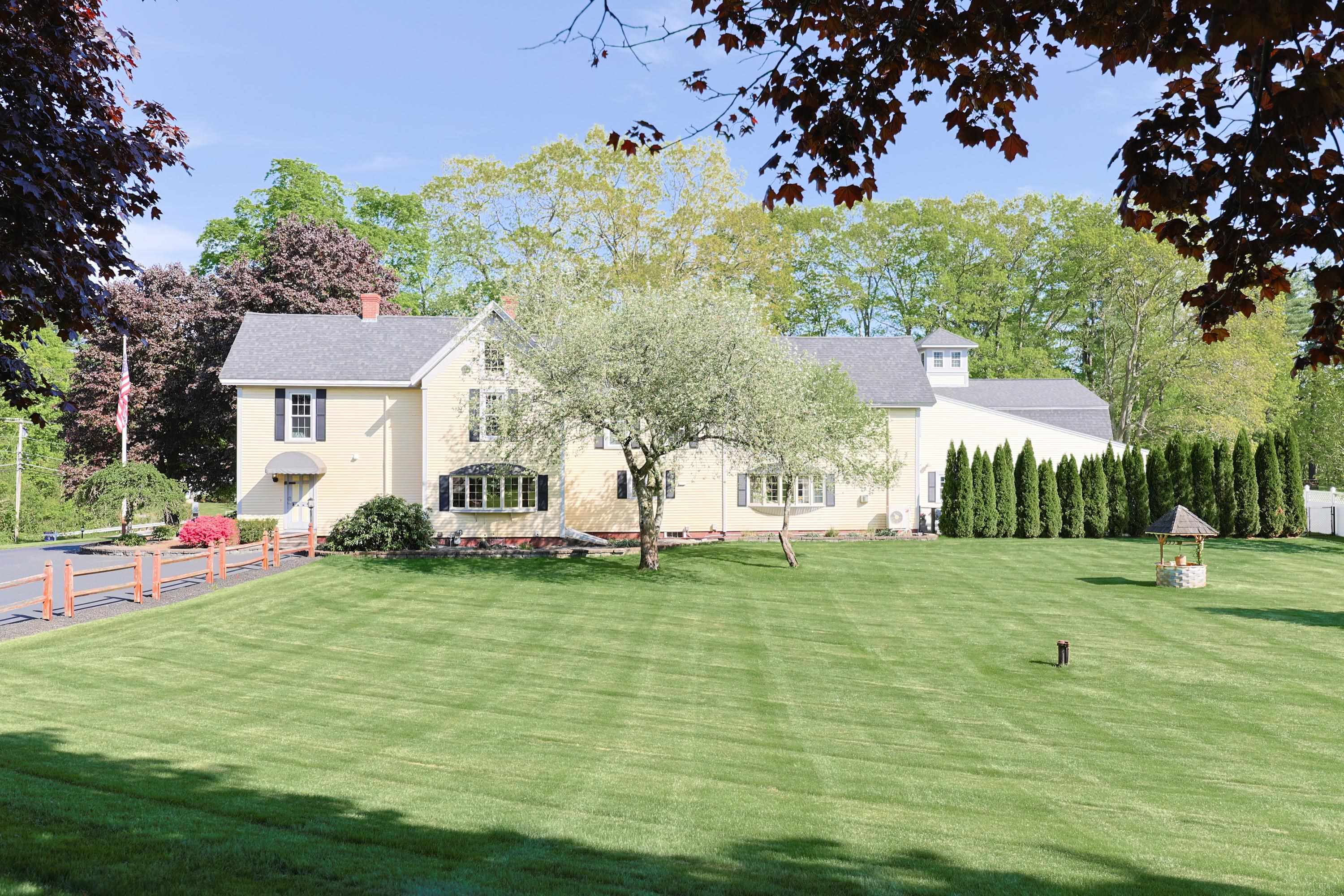 Plaistow, New Hampshire 03865, United States, 5 Bedrooms Bedrooms, ,5 BathroomsBathrooms,Residential,Active,130582