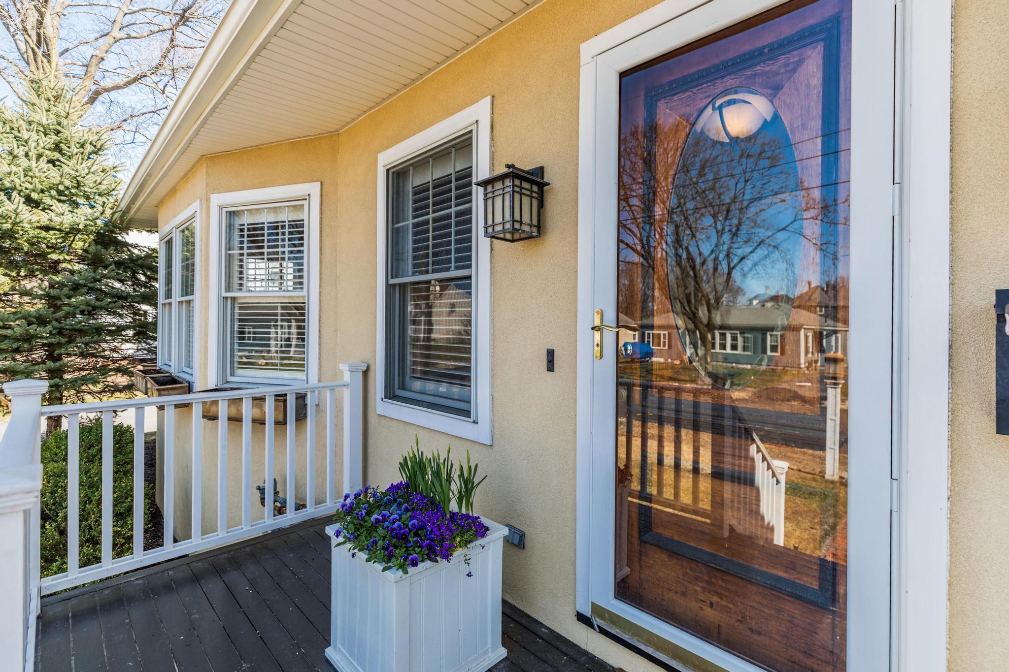 238 Willard Avenue