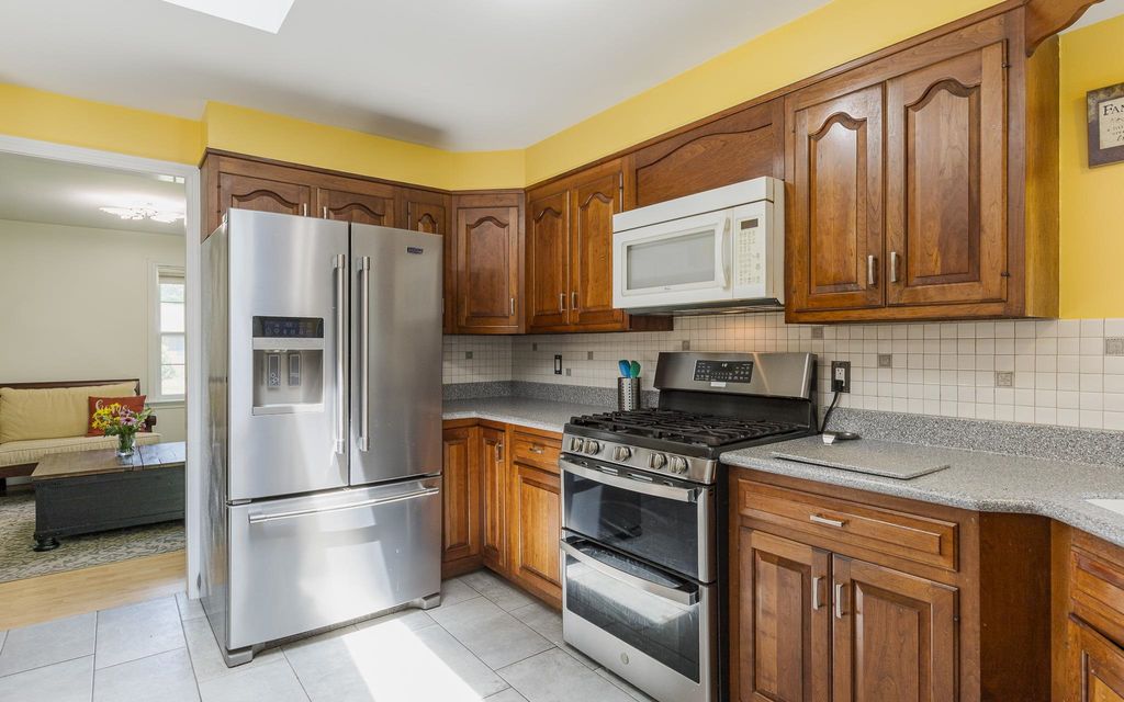 Photo of 17 Leahy Road, Keene, NH 03431 (MLS # 5054637)