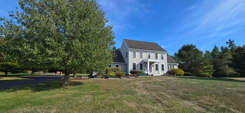 Photo of 31 Ilona Lane, Loudon, NH 03307 (MLS # 5064269)