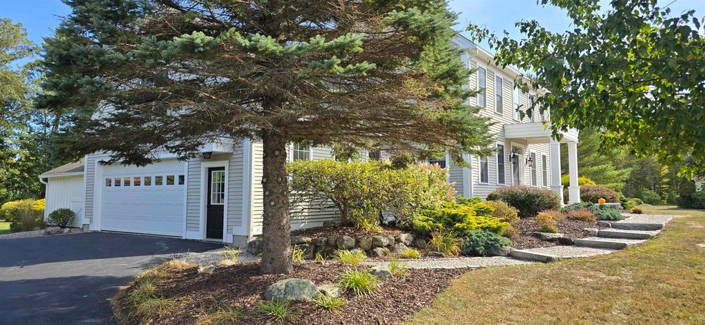 Photo of 31 Ilona Lane, Loudon, NH 03307 (MLS # 5064269)