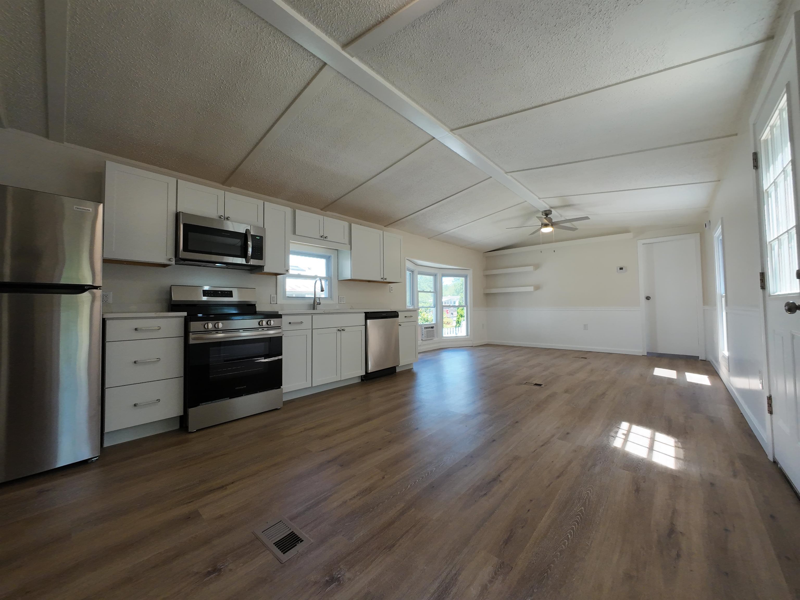 6 Sherwood Lane