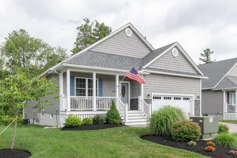 Photo of 49 Cobblestone Drive, Hudson, NH 03051 (MLS # 5060029)