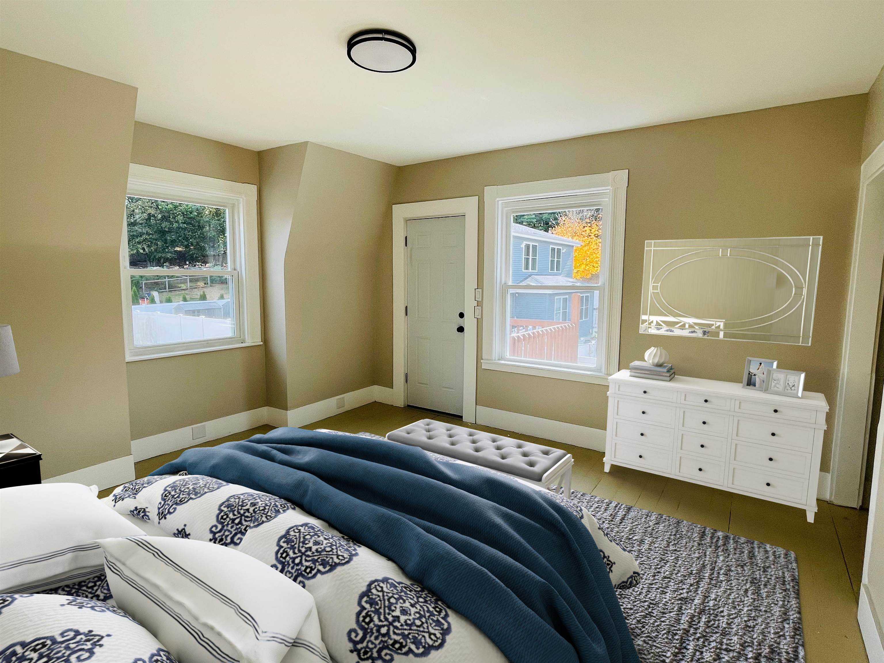 118 W Hillcrest Avenue