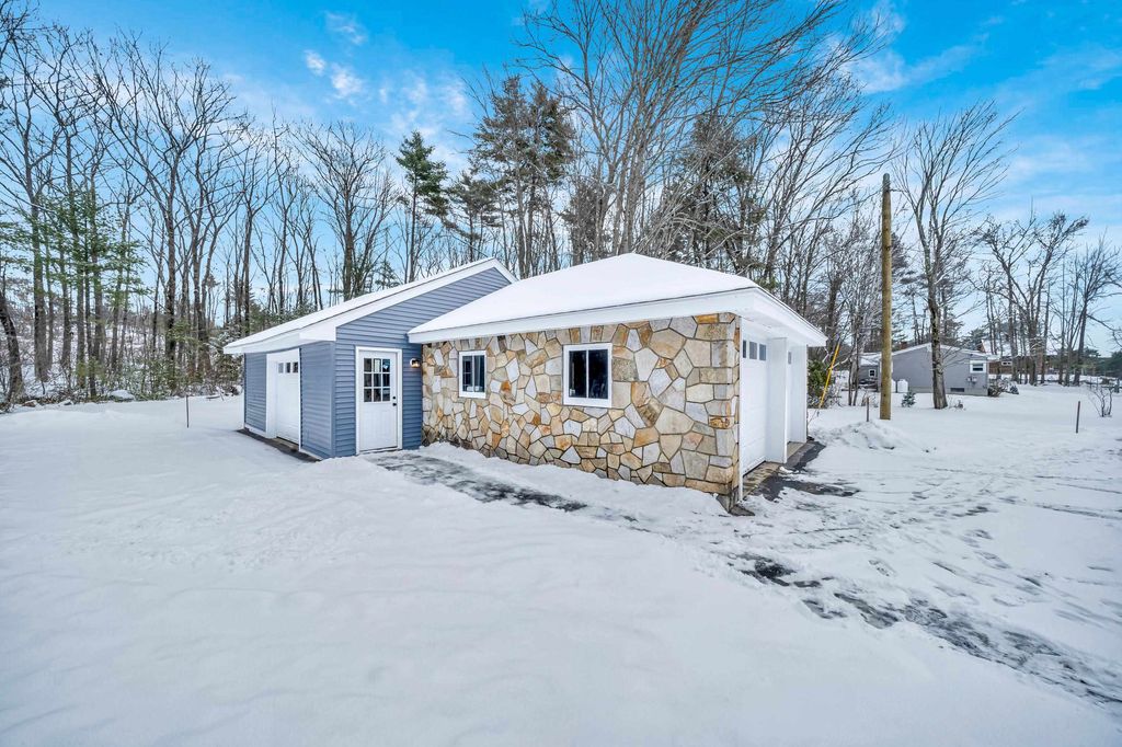 Photo of 315 Hackett Hill Road, Hooksett, NH 03106 (MLS # 5073410)