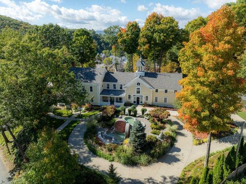 11 Cream Pot Hill Road Hinsdale NH 03451