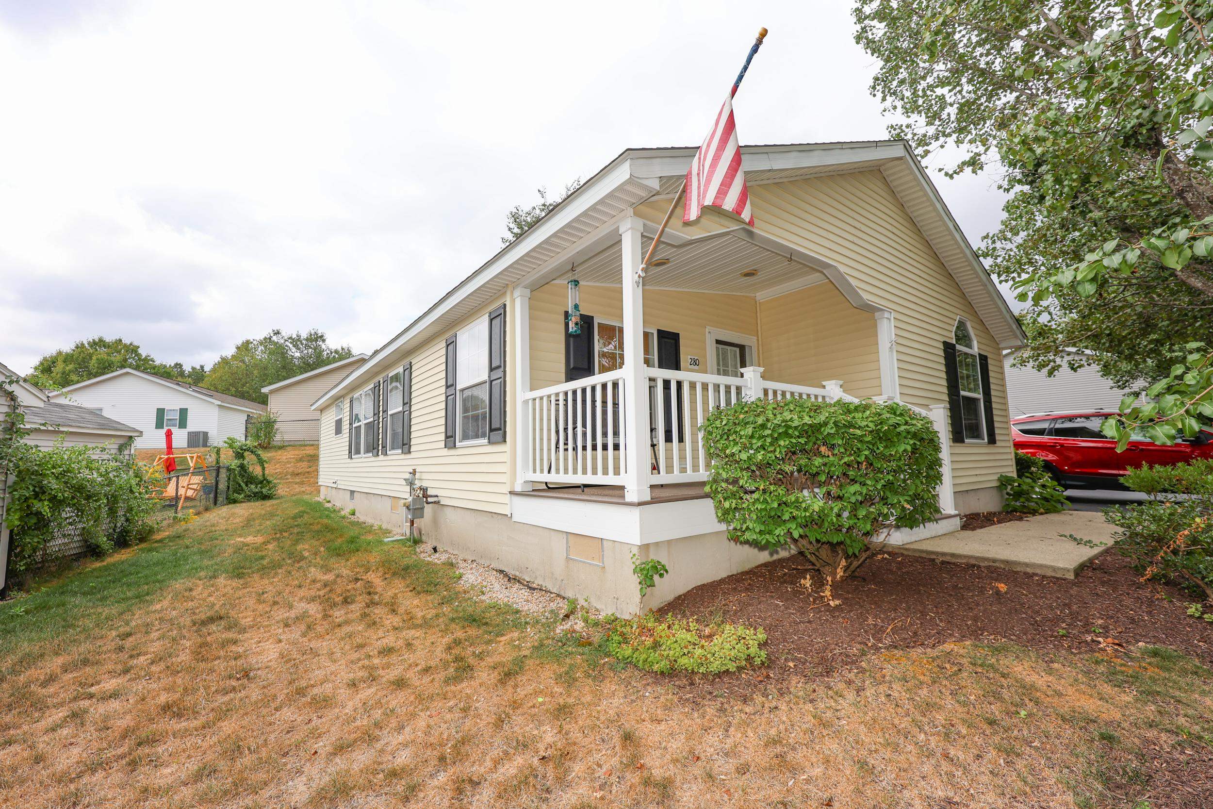 280 Ledgewood Way