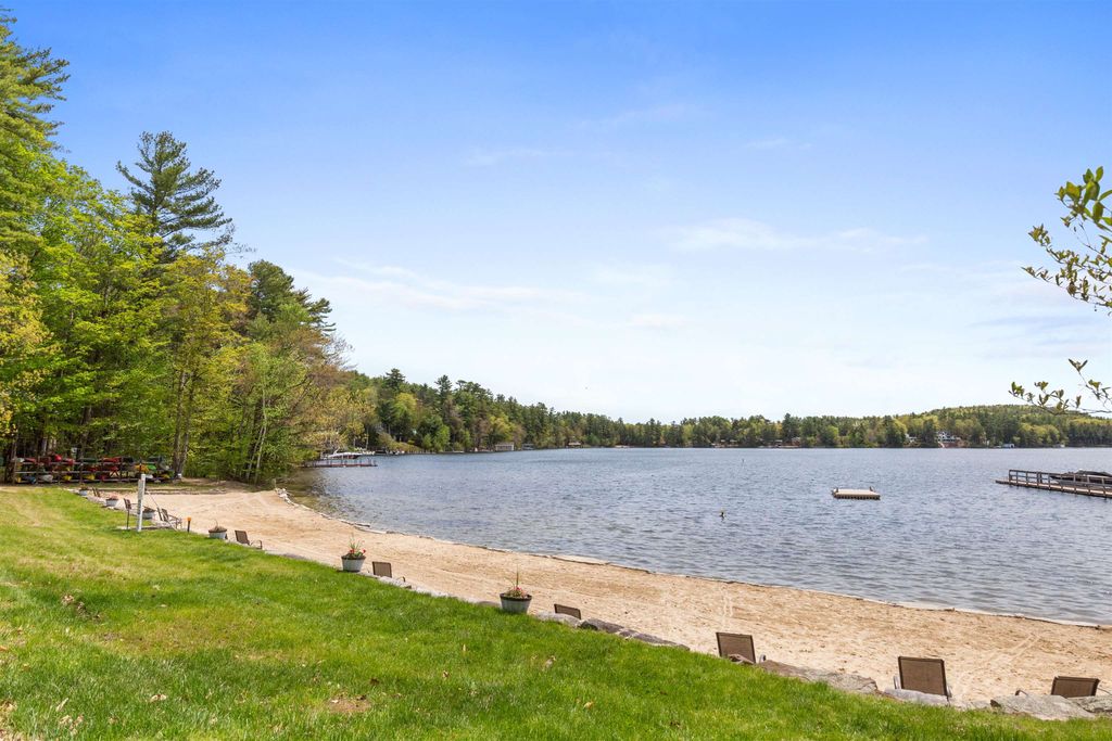Photo of 4 Ledley Lane, Meredith, NH 03253 (MLS # 5089905)