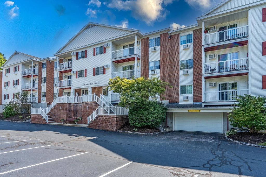 Photo of 490 River Road #13, Manchester, NH 03104 (MLS # 5063927)