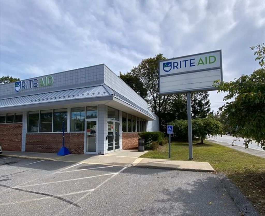 Photo of 145 Amherst Street, Nashua, NH 03064 (MLS # 5077155)