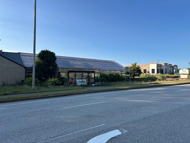 Windham, New Hampshire 03087, United States, ,Commercial,Pending,206840