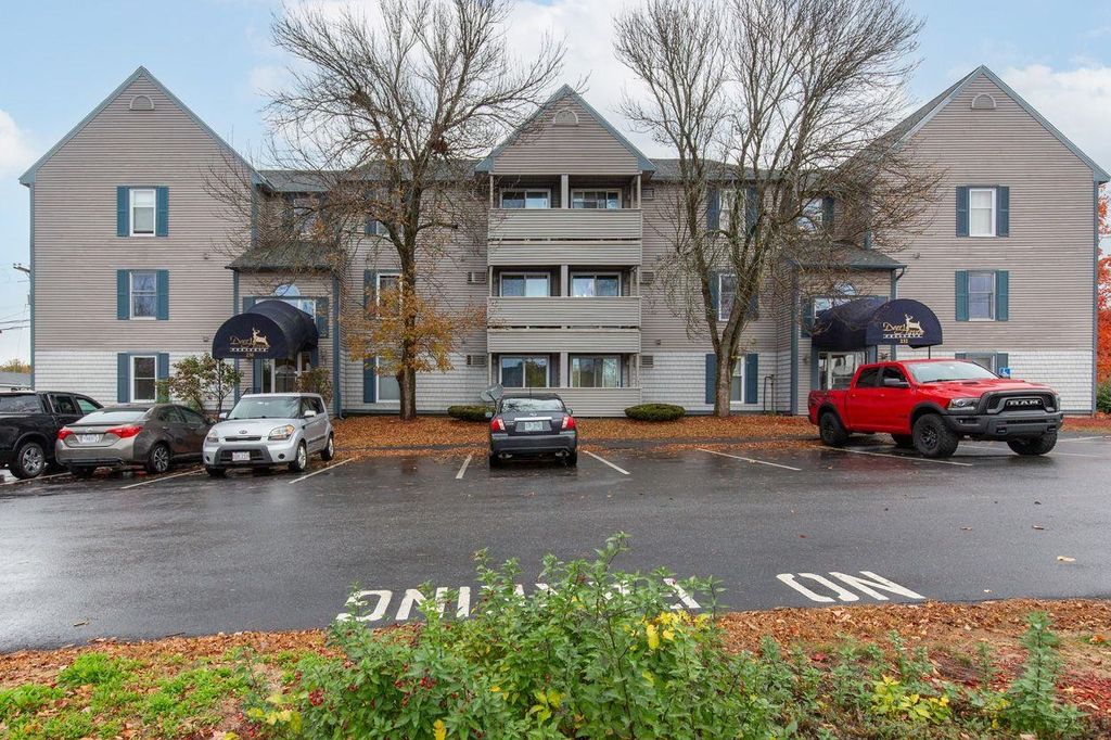 Photo of 230 Eastern Avenue #303, Manchester, NH 03104 (MLS # 5067012)