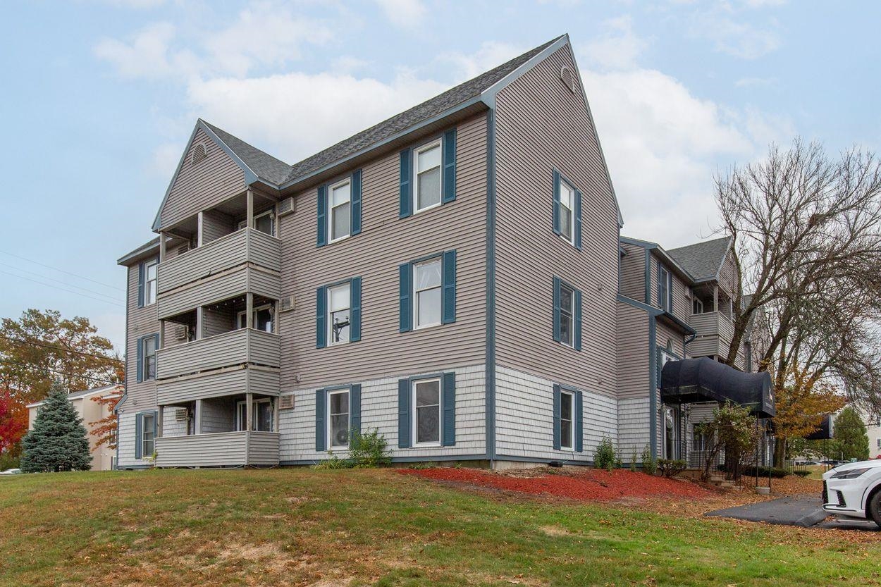 230 Eastern Avenue 303