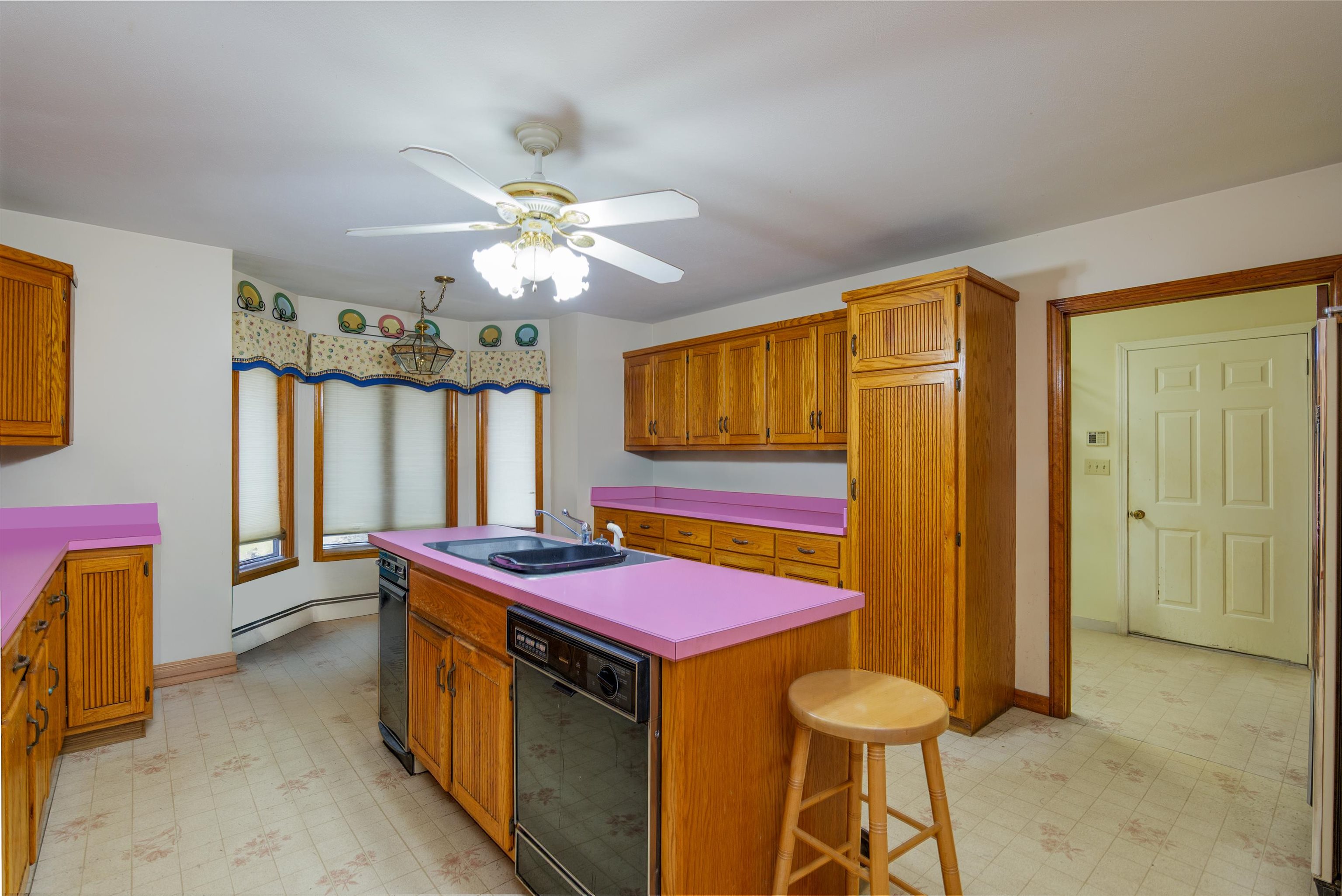 2 Hemlock Road