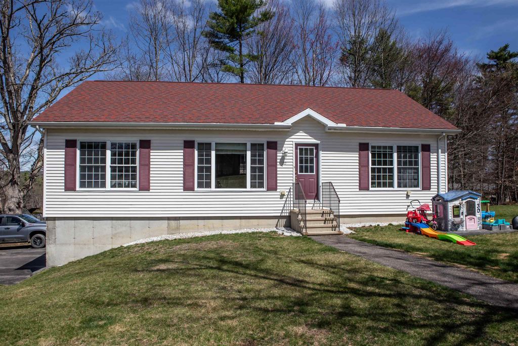 Photo of 30 Cricket Hill Way, Franklin, NH 03235 (MLS # 5087503)
