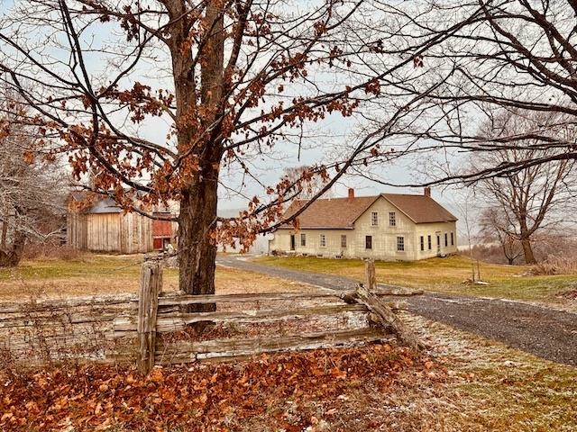 762a McLaren Hill Road