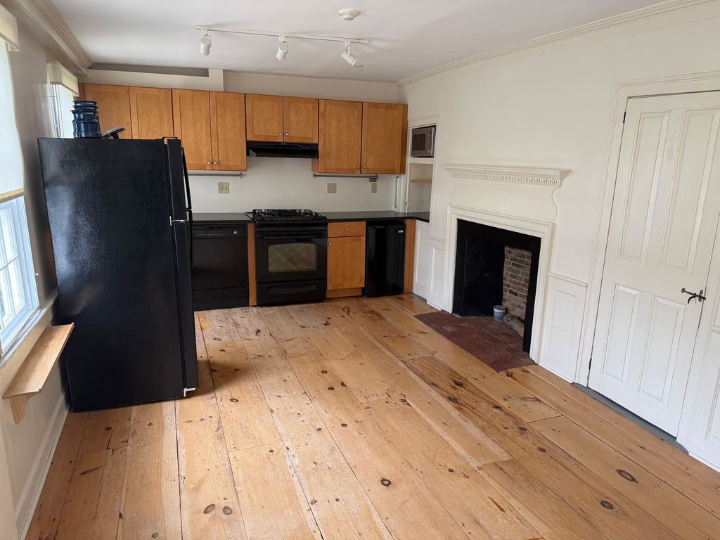 Photo of 74 Jefferson Street, Portsmouth, NH 03801 (MLS # 5082855)