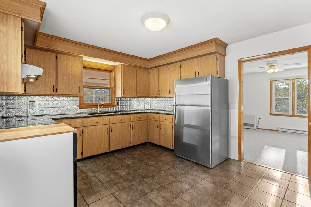 Photo of 5 Kinne Street, Lebanon, NH 03766 (MLS # 5071760)