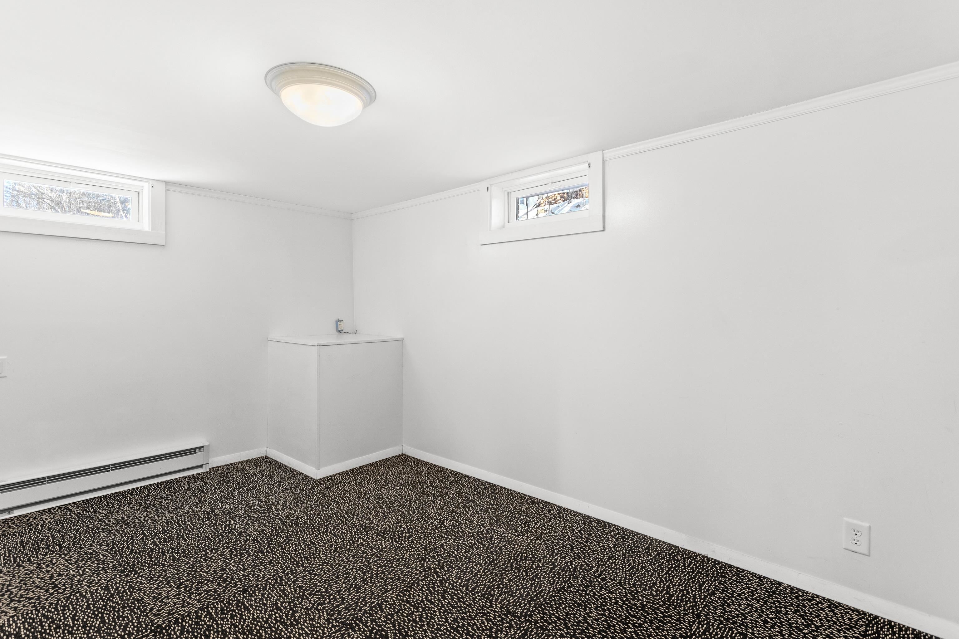 Lebanon, New Hampshire 03766, United States, 3 Bedrooms Bedrooms, ,2 BathroomsBathrooms,Residential,Active,253469