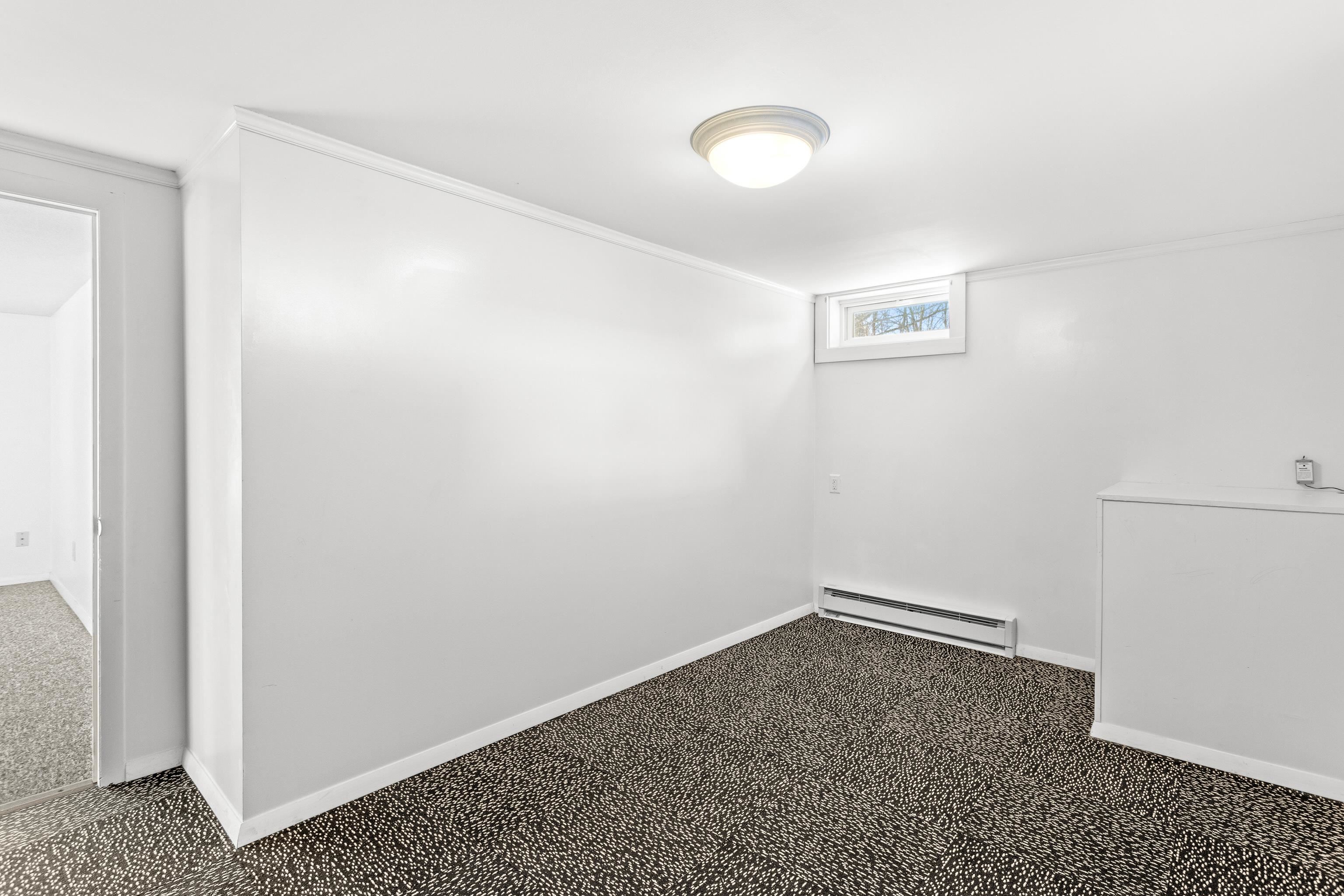 Lebanon, New Hampshire 03766, United States, 3 Bedrooms Bedrooms, ,2 BathroomsBathrooms,Residential,Active,253469