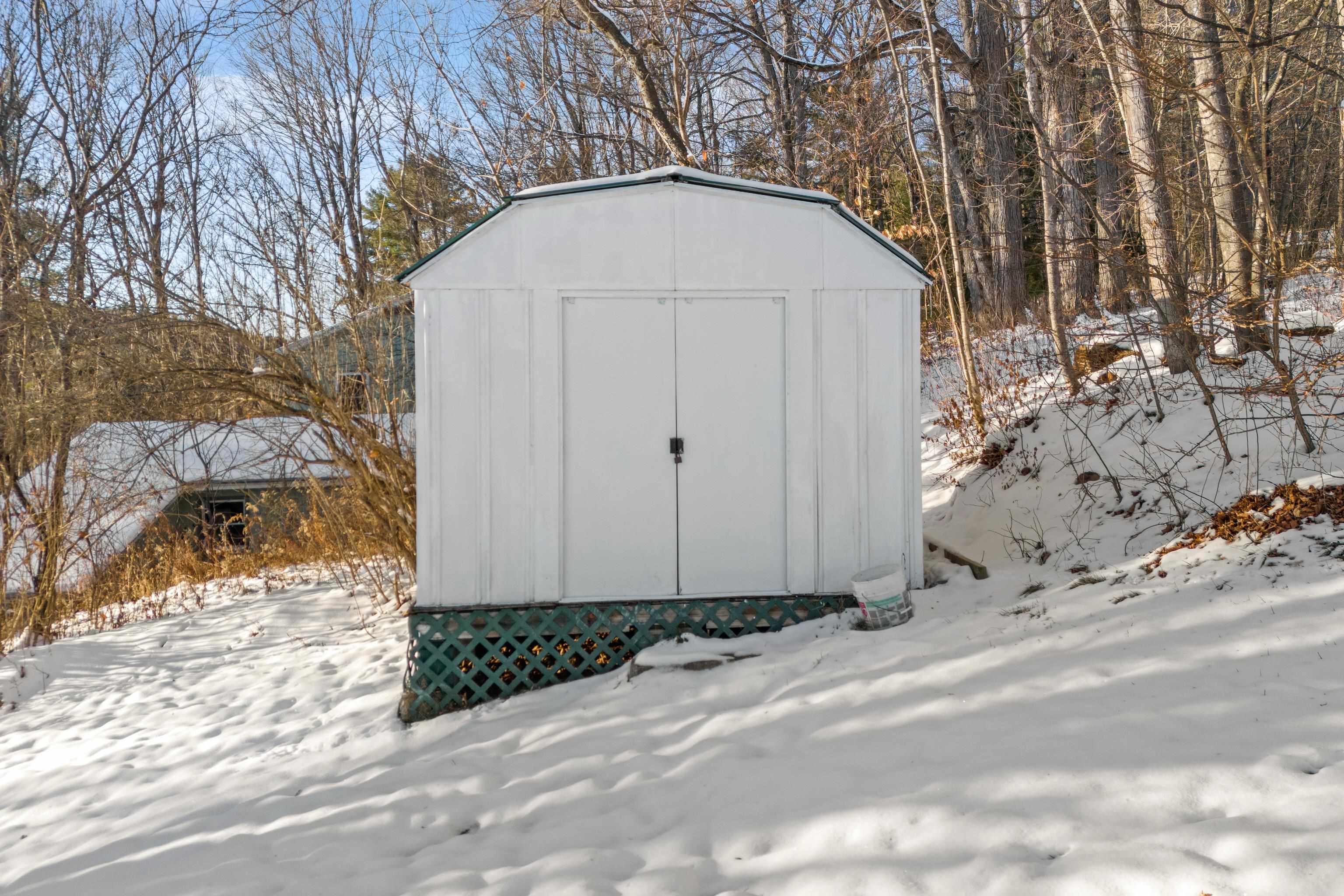 Lebanon, New Hampshire 03766, United States, 3 Bedrooms Bedrooms, ,2 BathroomsBathrooms,Residential,Active,253469