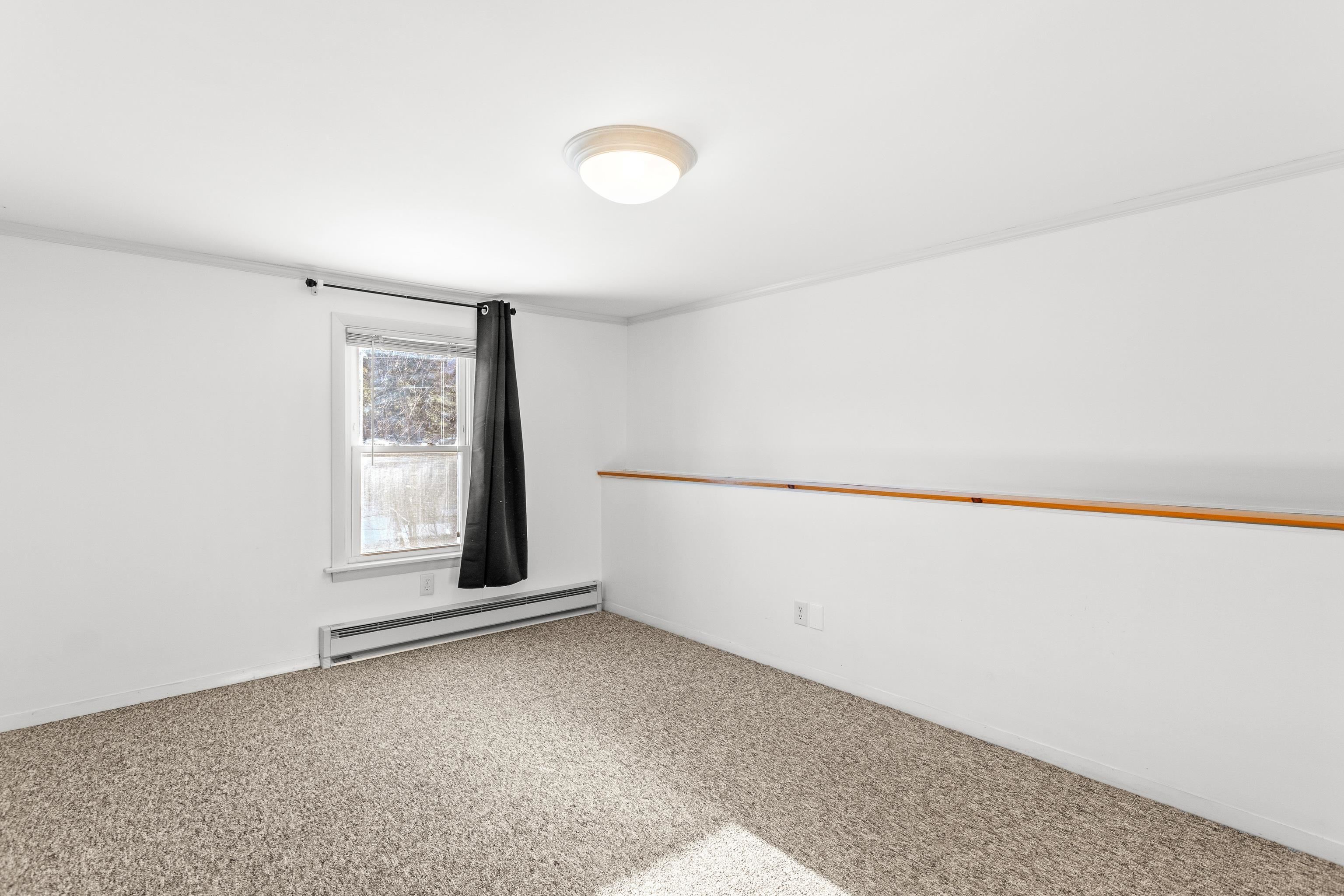 Lebanon, New Hampshire 03766, United States, 3 Bedrooms Bedrooms, ,2 BathroomsBathrooms,Residential,Active,253469