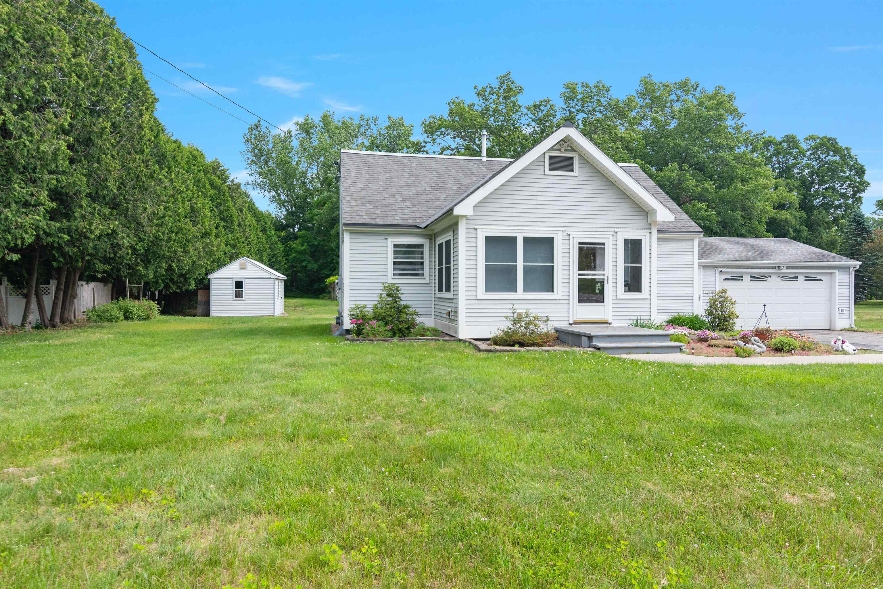 1195 Bay Road