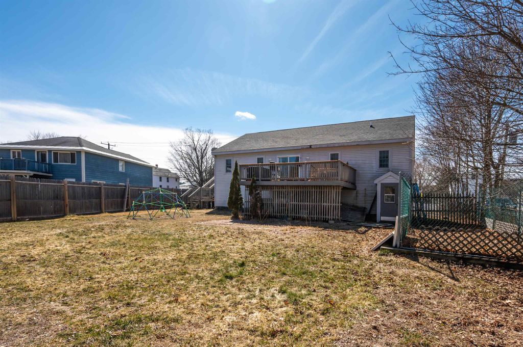 Photo of 31 Oak Street, Newport, NH 03773 (MLS # 5081621)