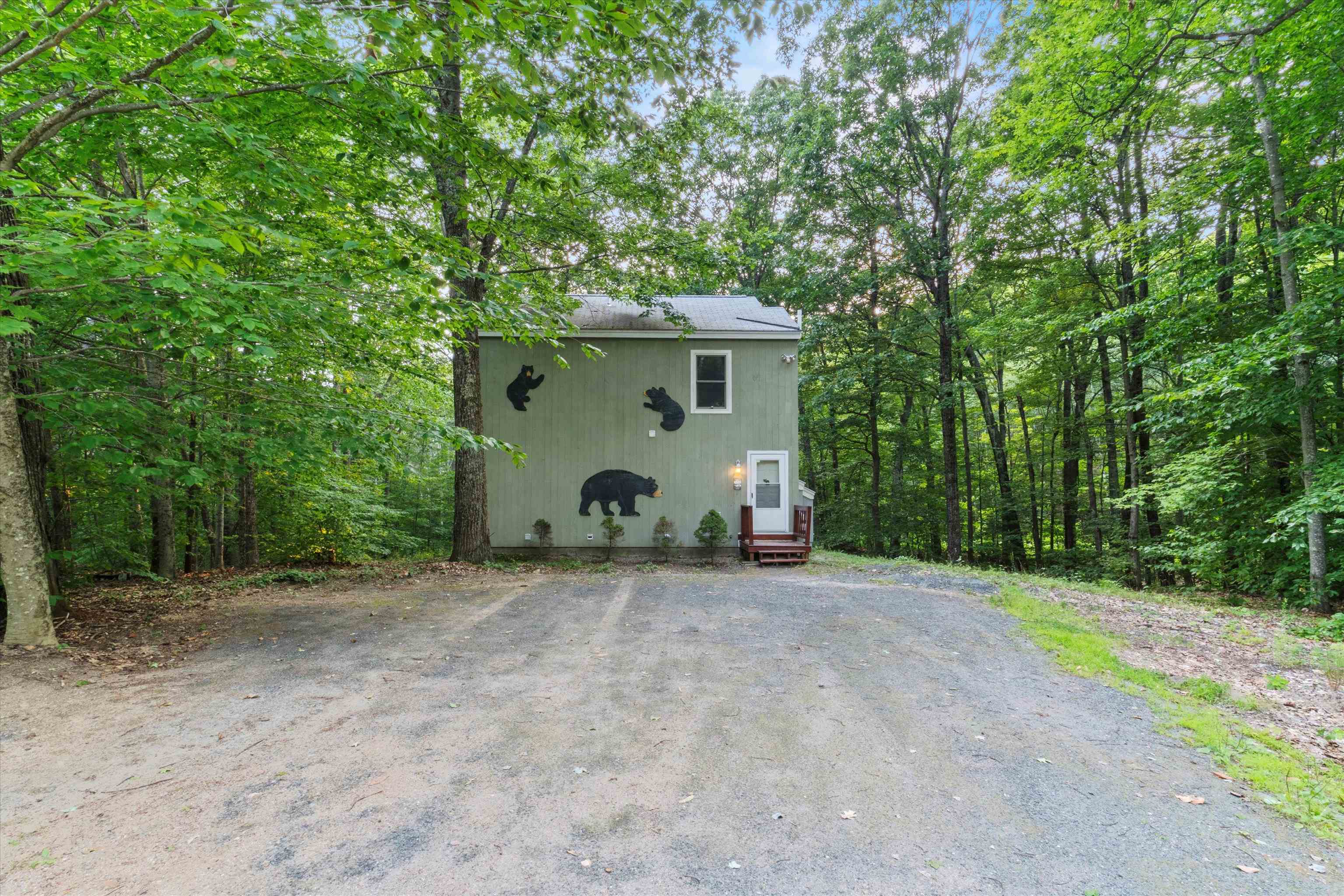 8 Panaway Drive