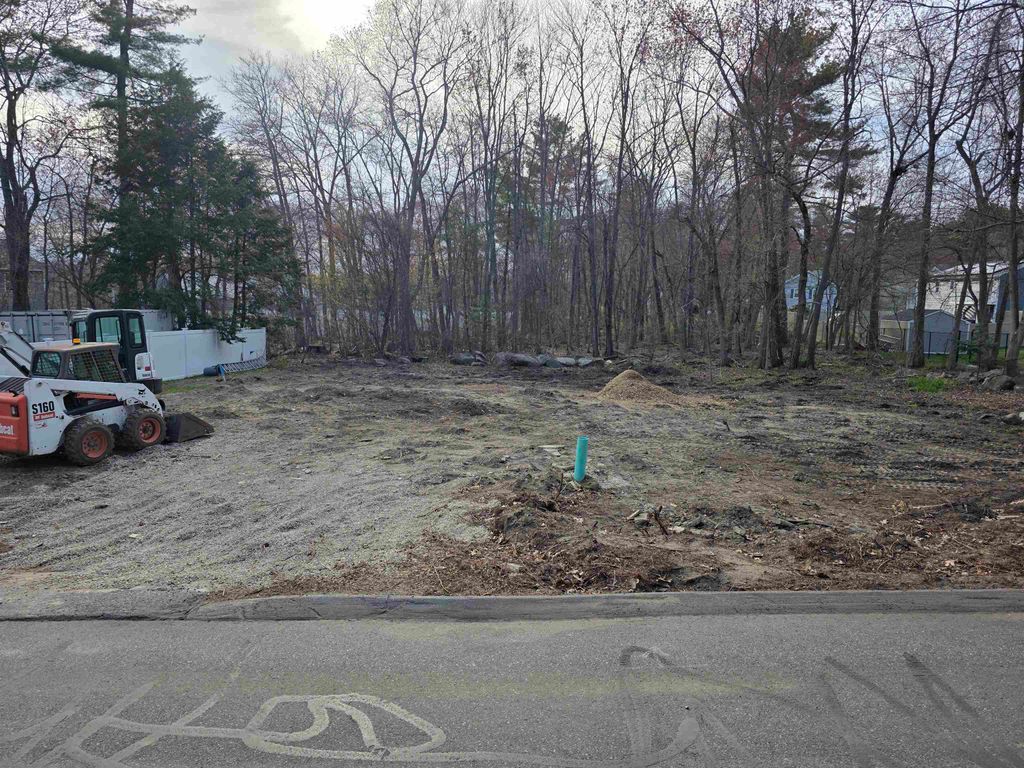 Photo of 3 Stanwood Road, Salem, NH 03079 (MLS # 5089211)