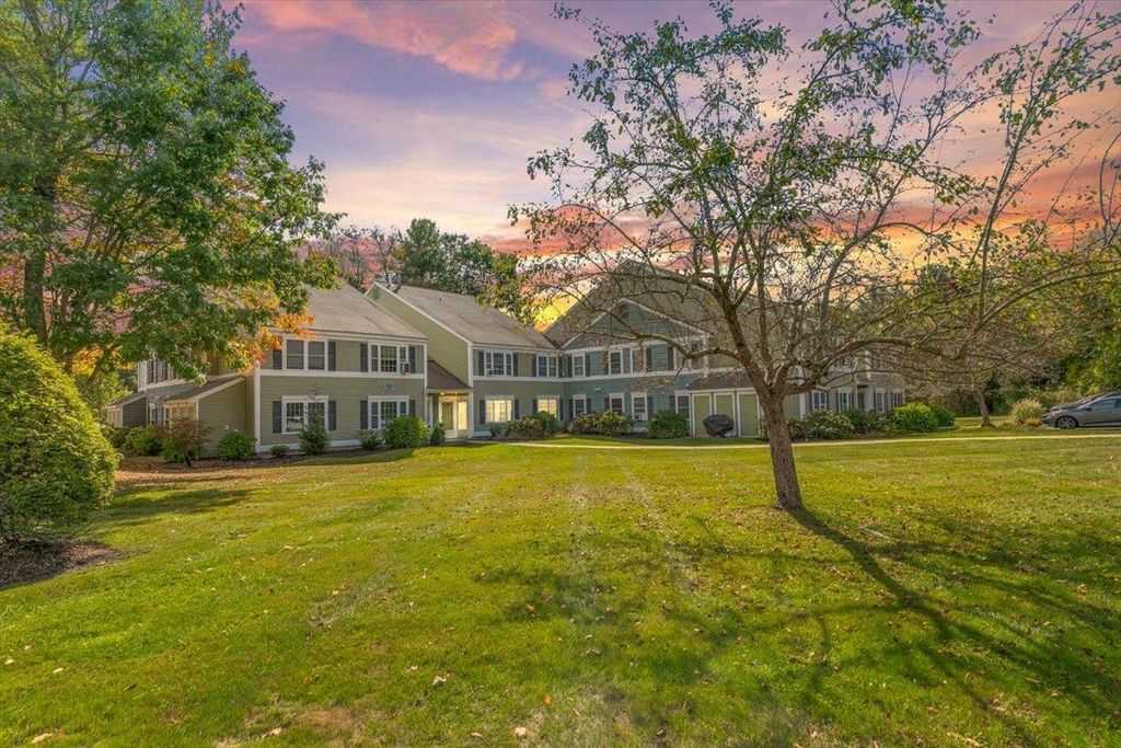 Photo of 504 Springbrook Circle, Portsmouth, NH 03801 (MLS # 5064966)