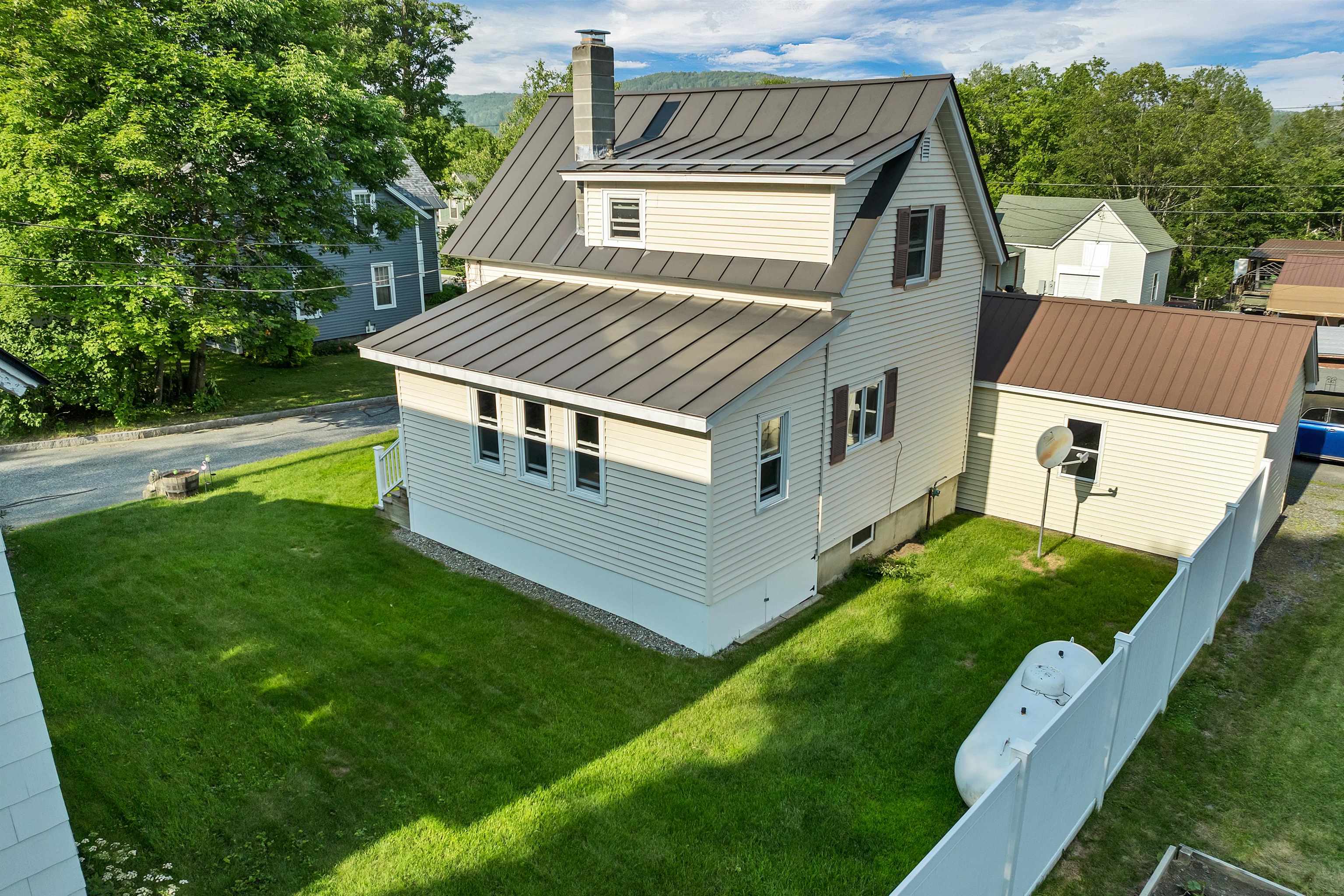 6 Davis Drive