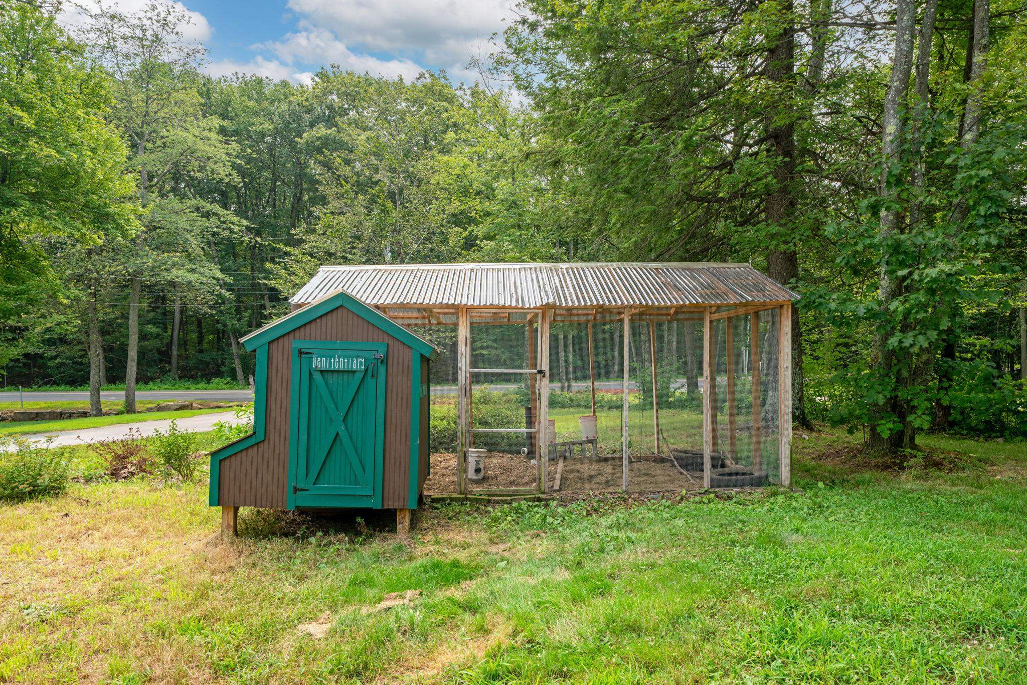 Goffstown, New Hampshire 03045, United States, 4 Bedrooms Bedrooms, ,3 BathroomsBathrooms,Residential,Active,186327