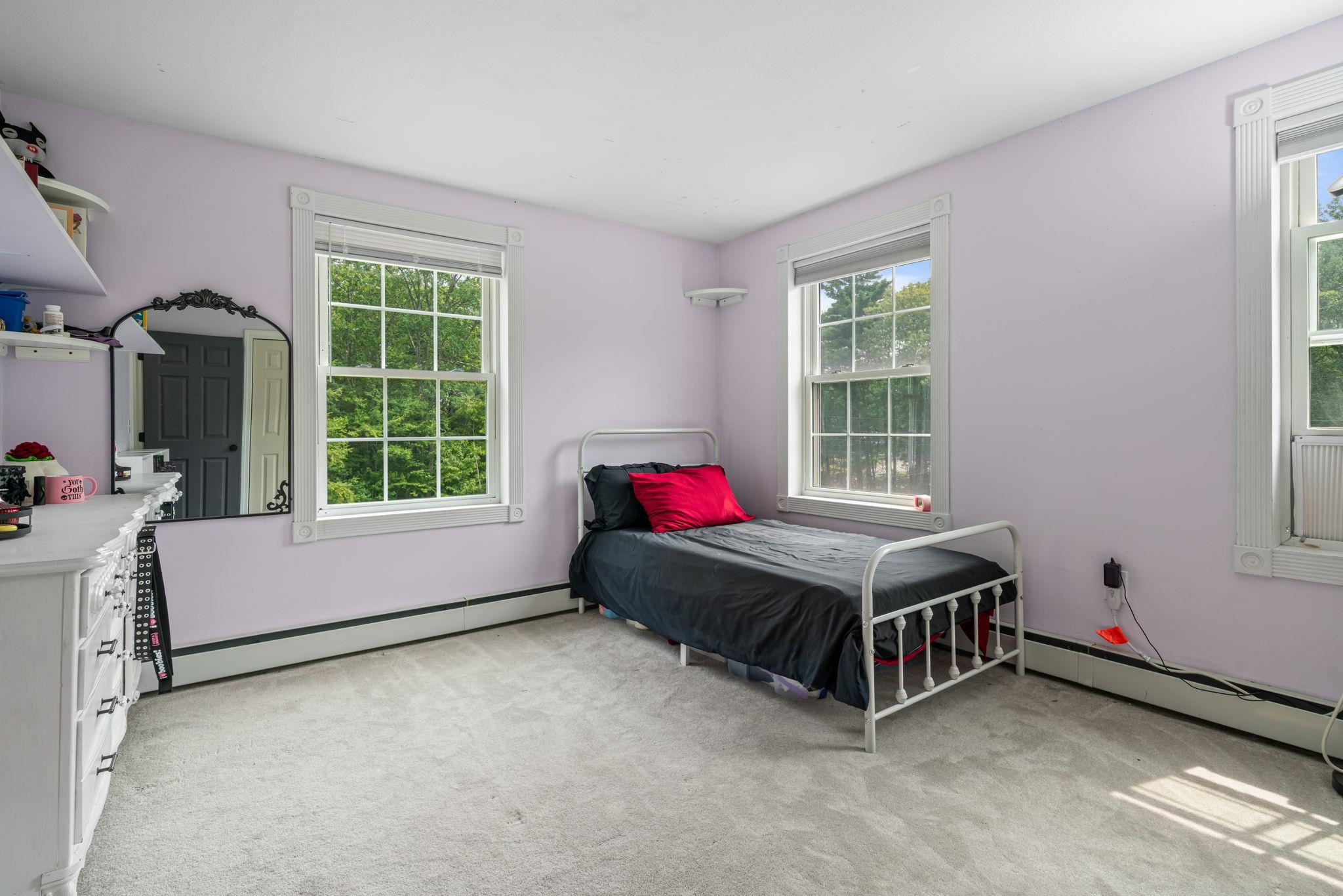 Goffstown, New Hampshire 03045, United States, 4 Bedrooms Bedrooms, ,3 BathroomsBathrooms,Residential,Active,186327