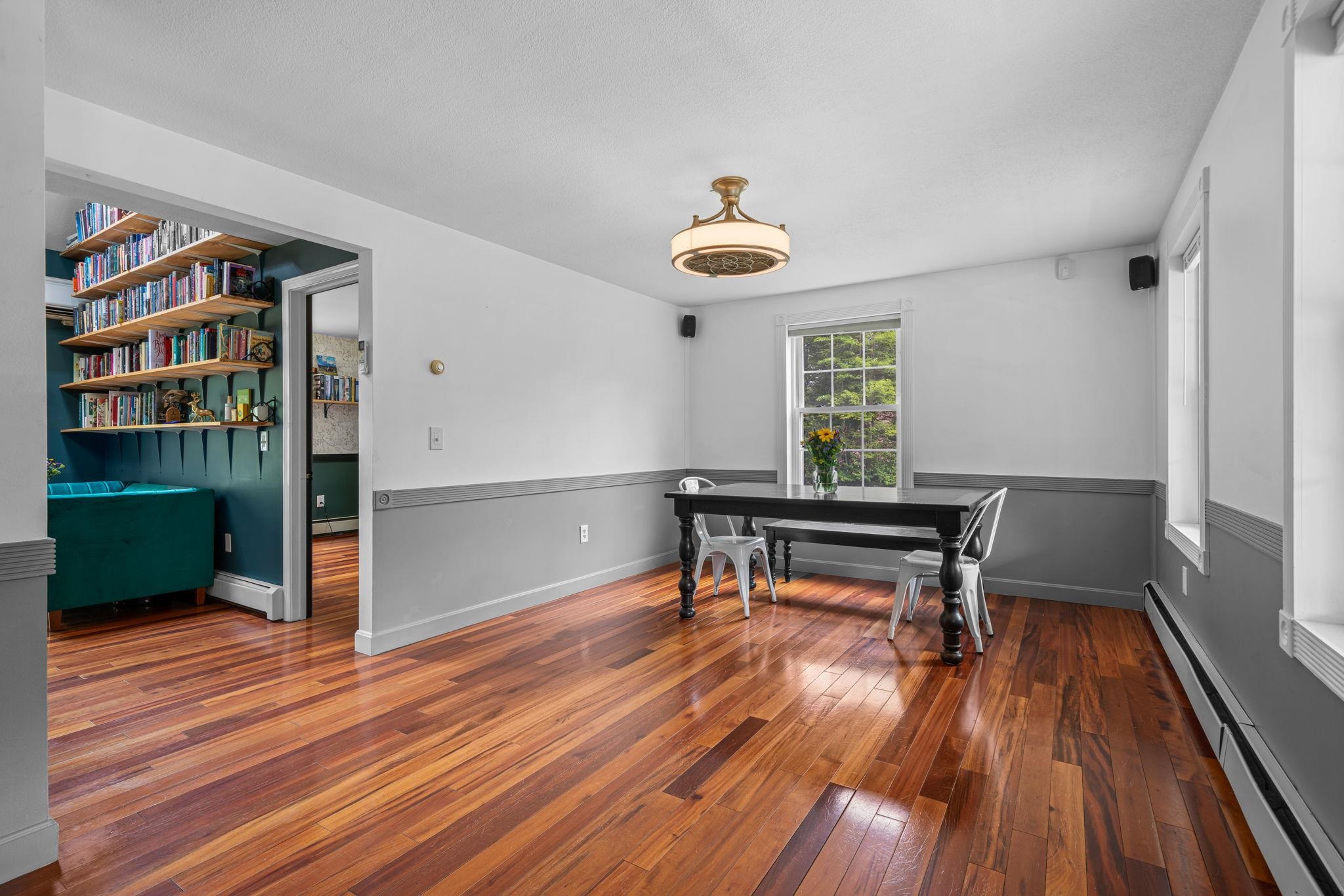 Goffstown, New Hampshire 03045, United States, 4 Bedrooms Bedrooms, ,3 BathroomsBathrooms,Residential,Active,186327