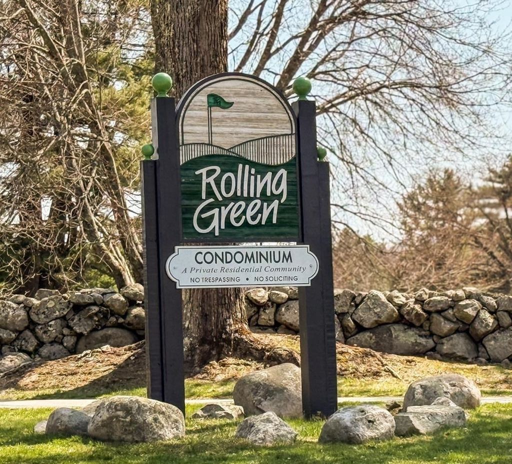 Photo of 15 Shoal Creek Road, Hudson, NH 03051 (MLS # 5076710)