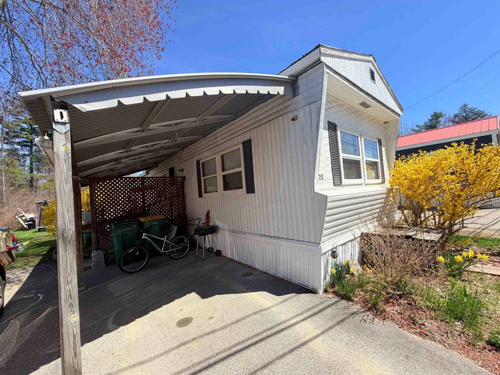 Photo of 20 Moose Lane, Rochester, NH 03867 (MLS # 5086008)
