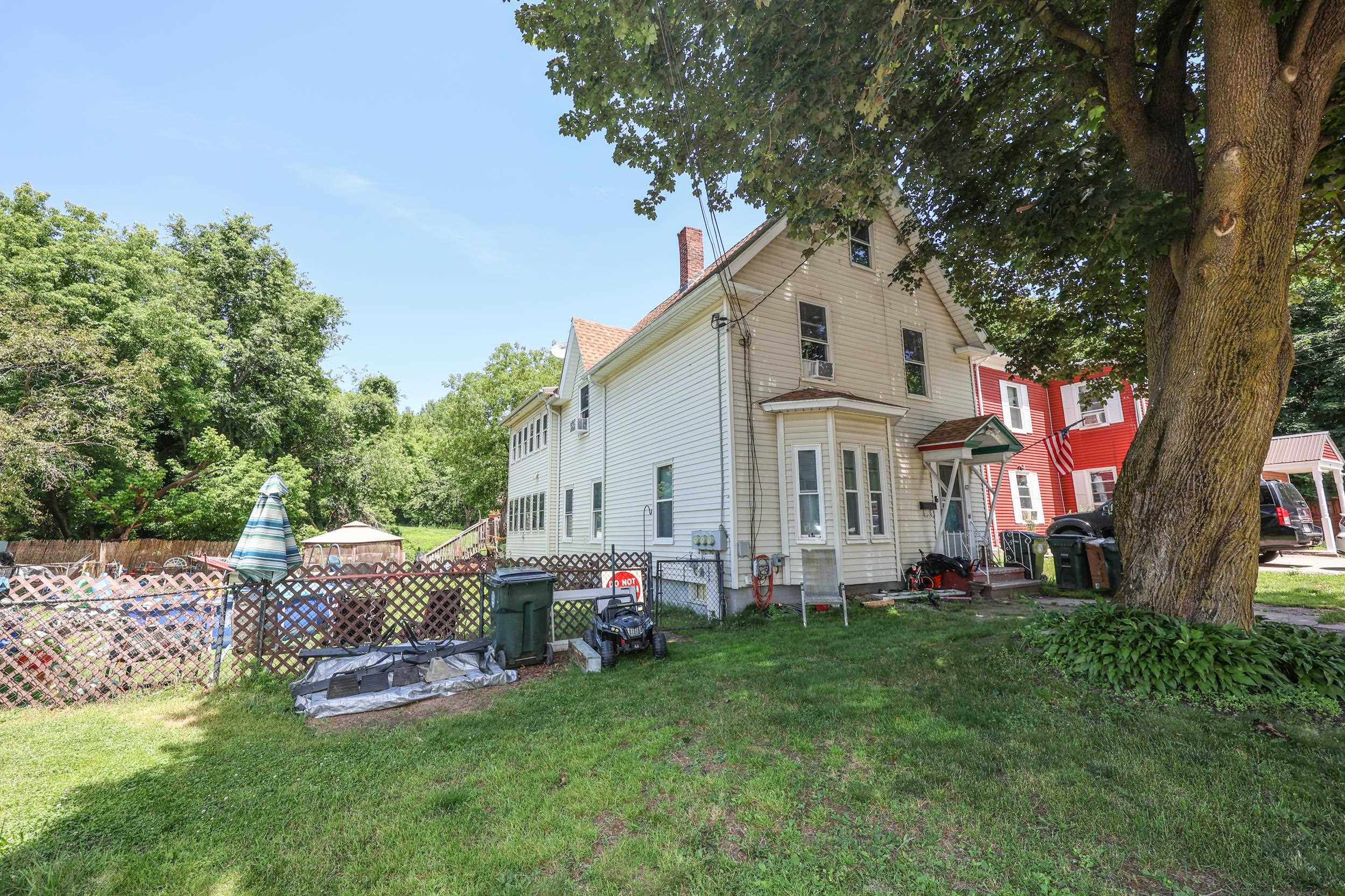67 Schiller Street