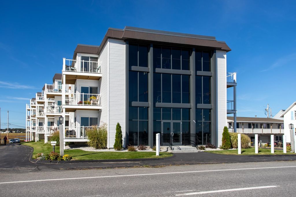 Photo of 493 Ocean Boulevard #19, Hampton, NH 03842 (MLS # 5062505)