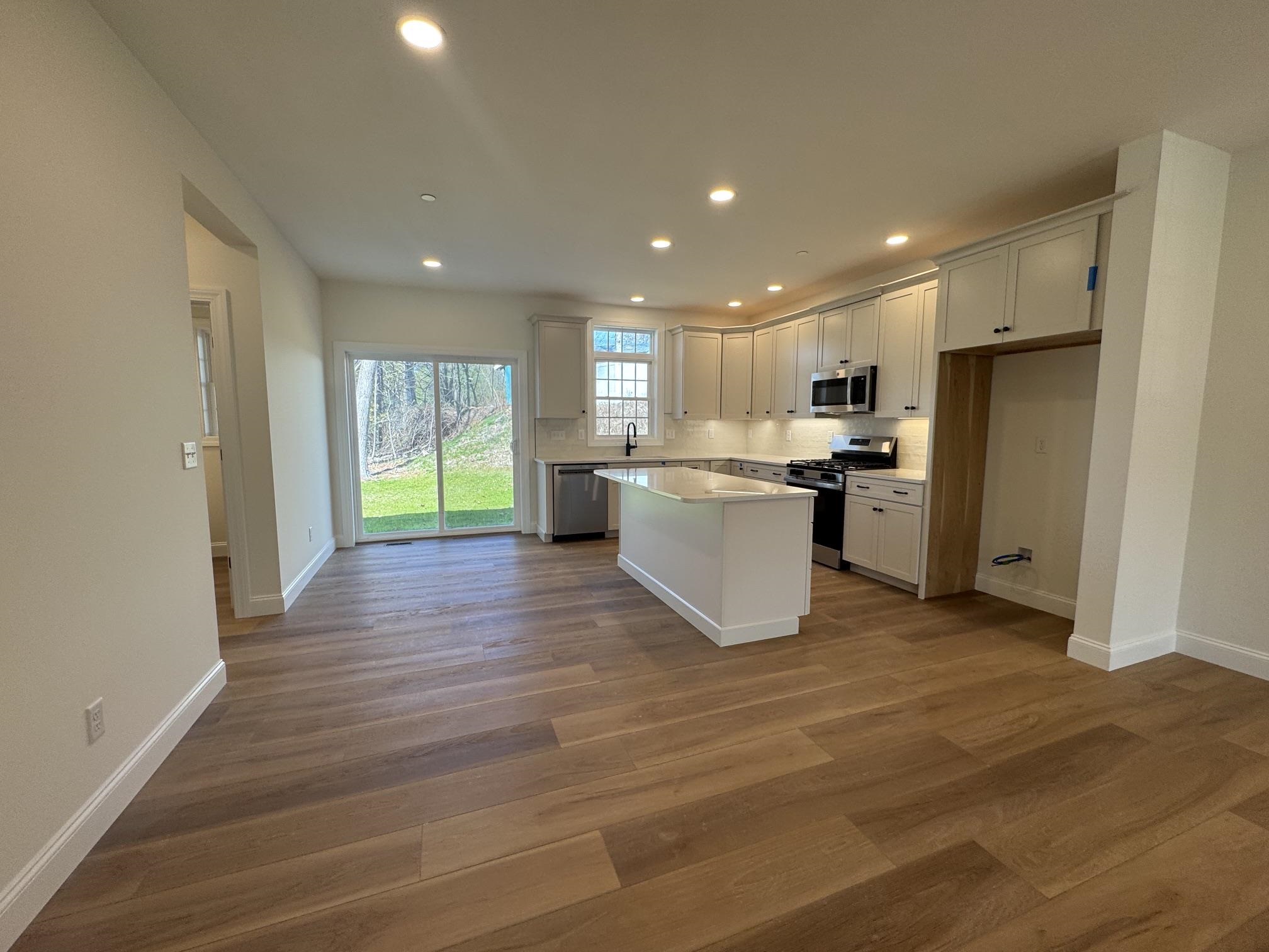 6B Dearborn Circle