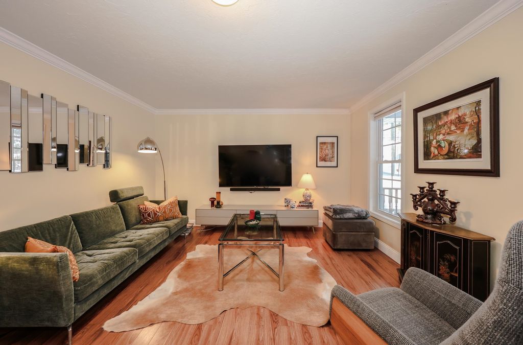 Photo of 21 W Shore Avenue, Manchester, NH 03109 (MLS # 5076240)