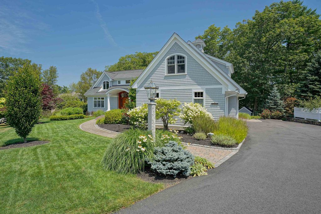 Photo of 239 Gosport Road, Portsmouth, NH 03801 (MLS # 5061097)